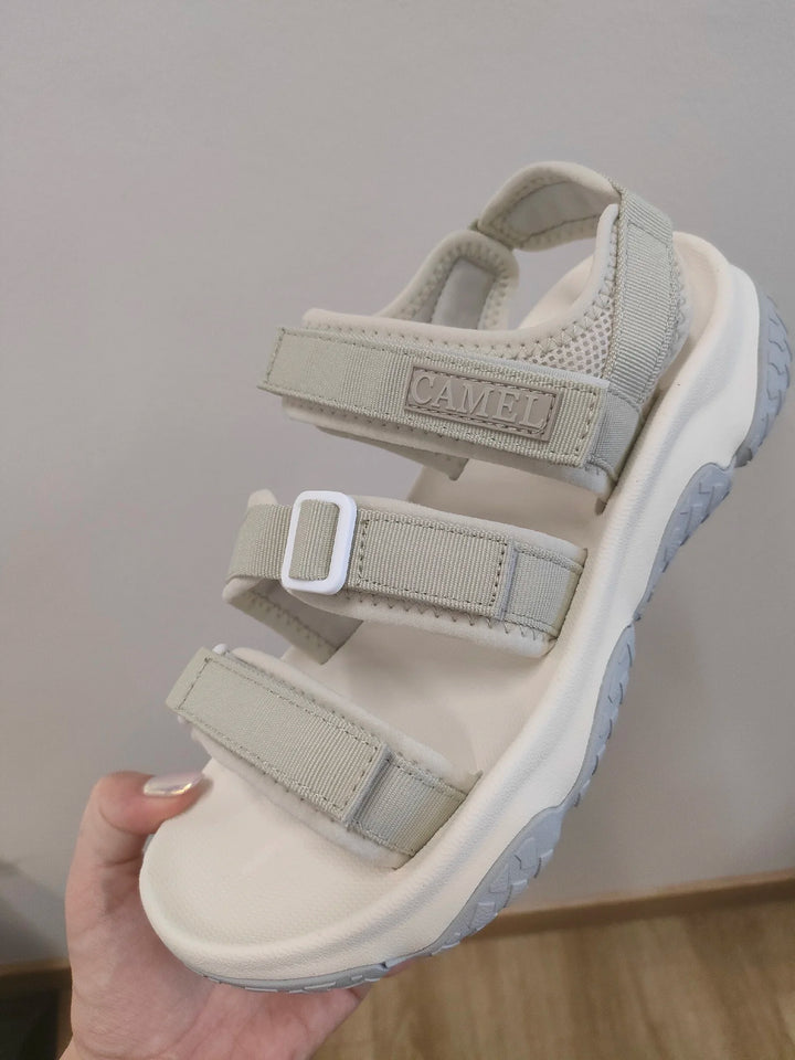 Comfortable adjustable fabric sandals