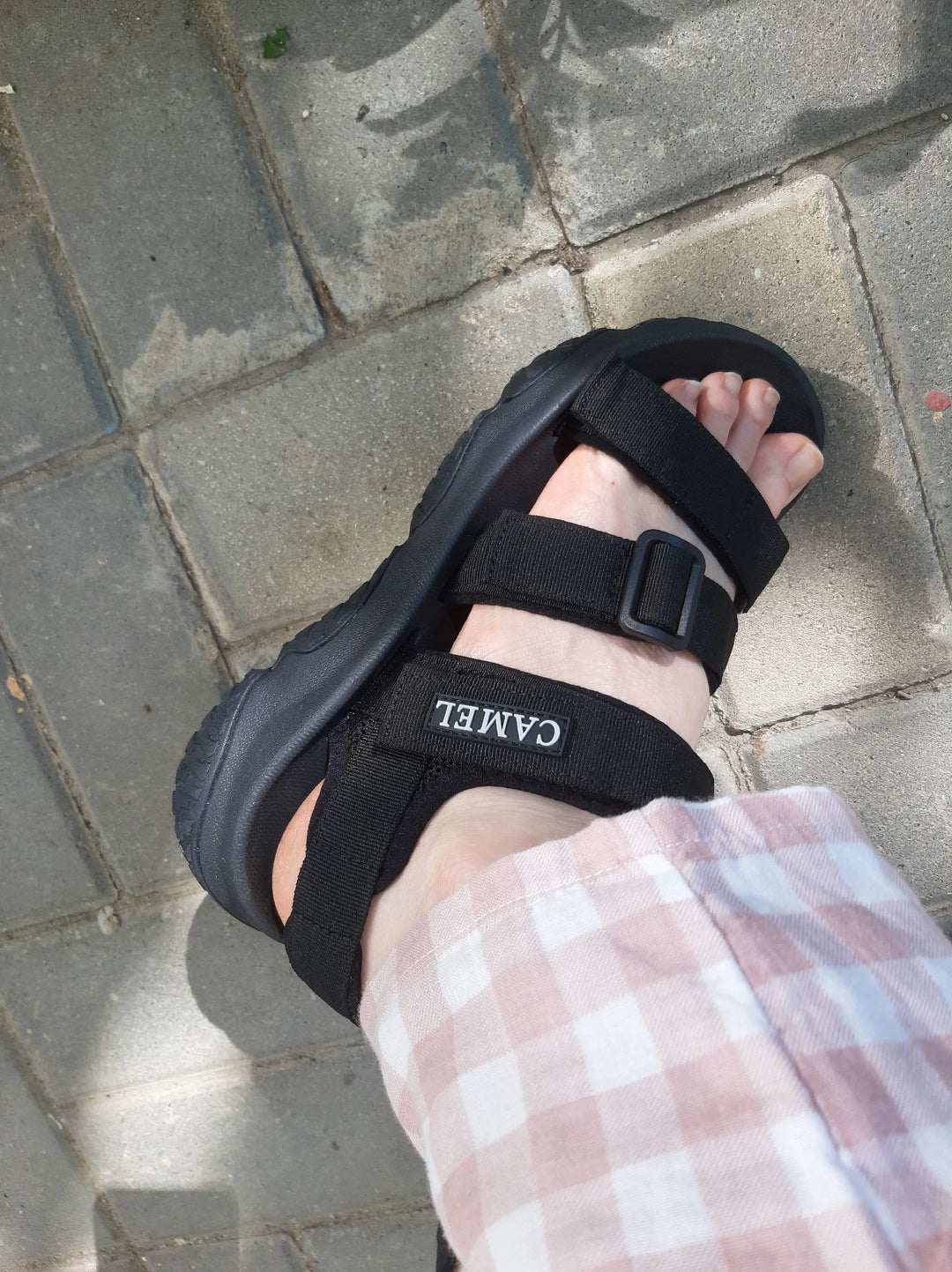 Comfortable adjustable fabric sandals