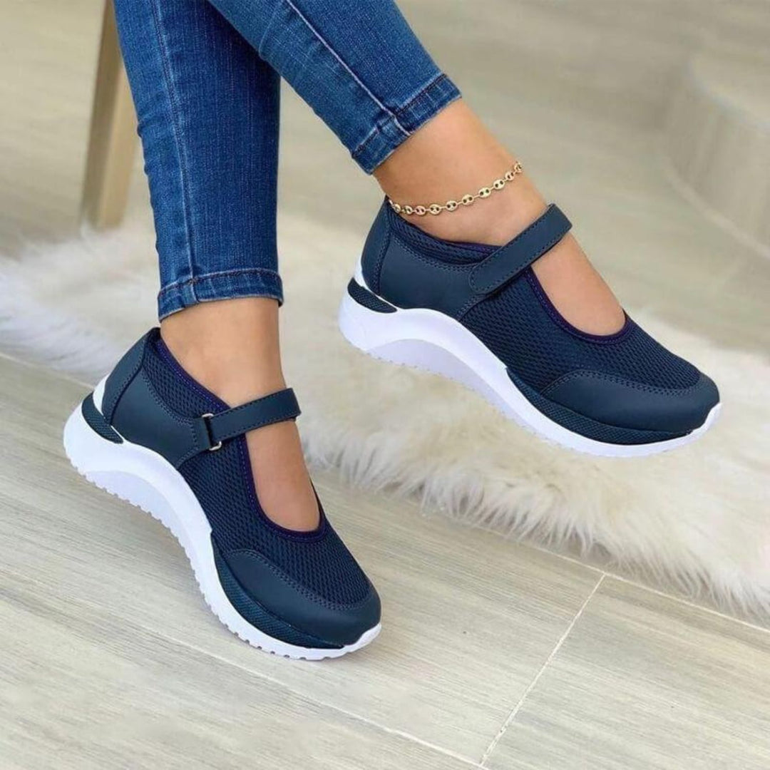 Women's Lightweight Mesh Strap Walking Sneaker