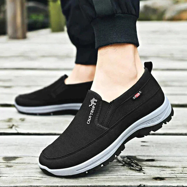 Men’s Mesh Breathable Slip-On Sneakers