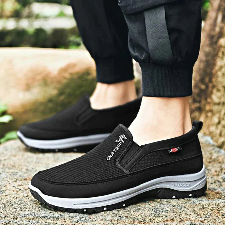 Men’s Mesh Breathable Slip-On Sneakers