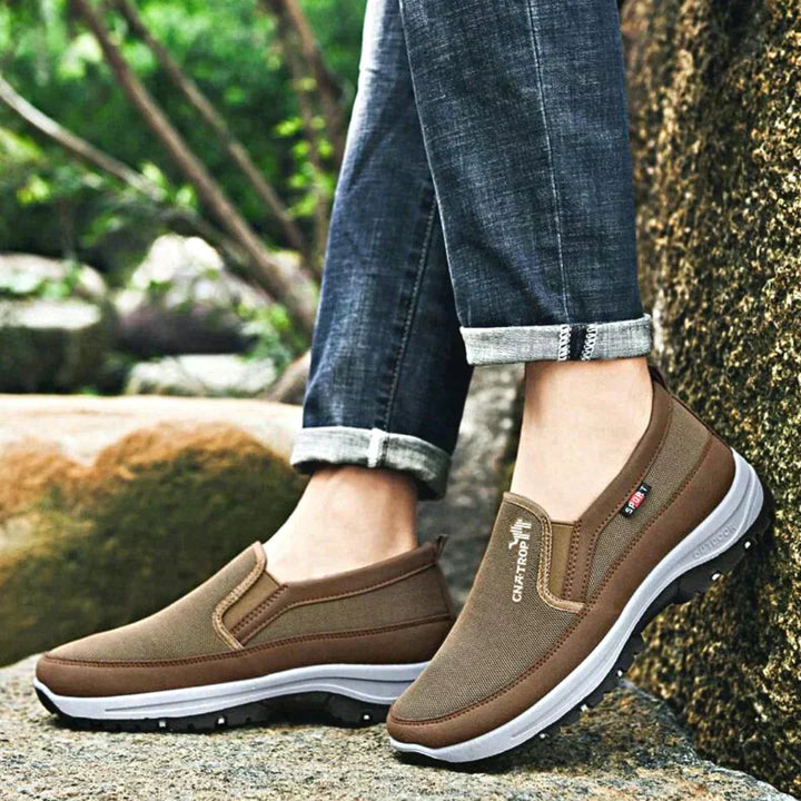 Men’s Mesh Breathable Slip-On Sneakers