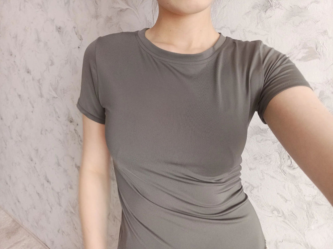  Women Short-Sleeve Skinny Knit Top